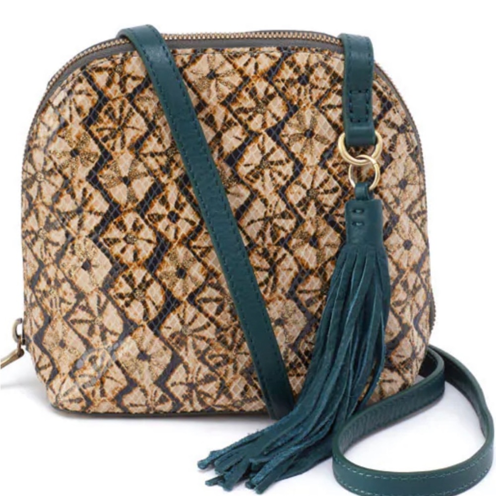NWT HOBO Nash Velvet Crossbody$178.00